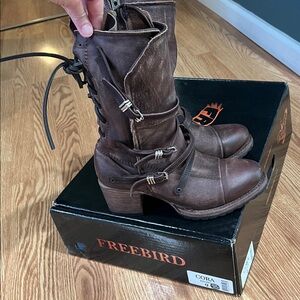 FREEBIRD CORA BROWN - Women’s Size 9